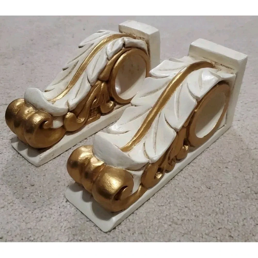 Vintage Carved Wood Corbels Shelf Brackets‎ Antique White and Gold